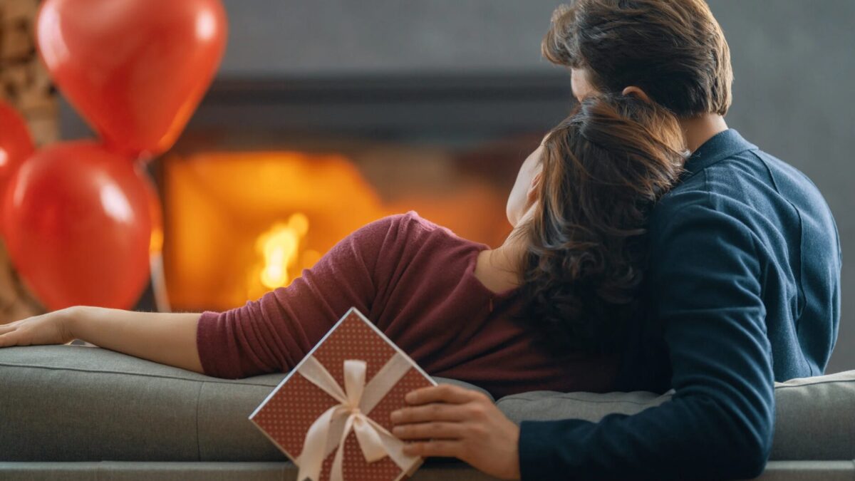 Woher kommt der Valentinstag Die vielschichtige Geschichte eines Liebesrituals
