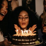 Kurze liebevolle Geburtstagssprüche für Frauen