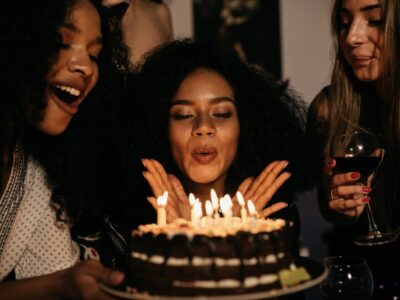 Kurze liebevolle Geburtstagssprüche für Frauen