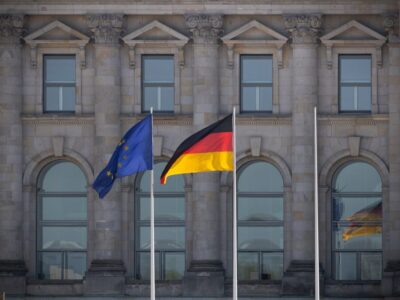 wie viele sprachen spricht annalena baerbock