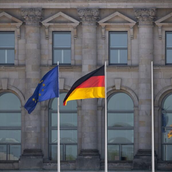 wie viele sprachen spricht annalena baerbock